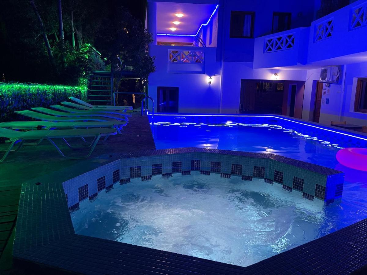 Romantica Hotel Apartments Херсонісос Екстер'єр фото