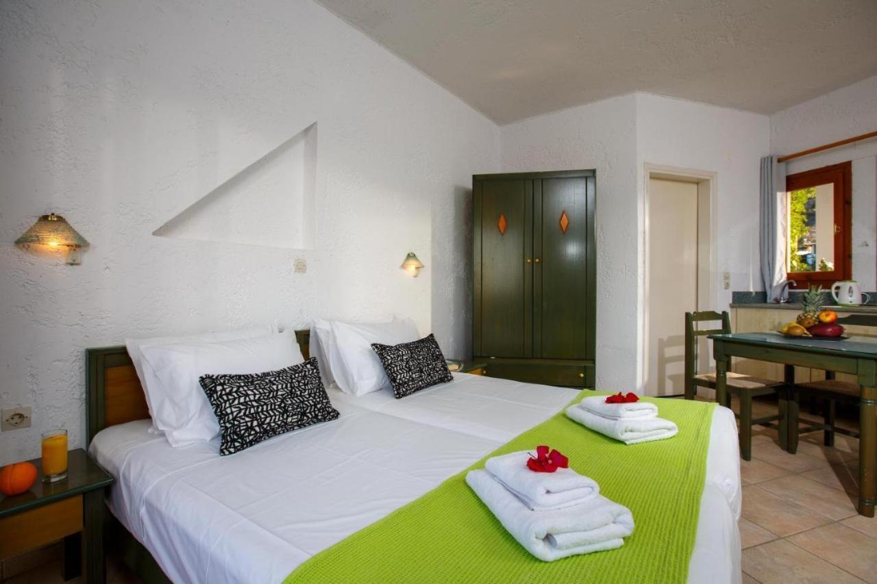 Romantica Hotel Apartments Херсонісос Екстер'єр фото